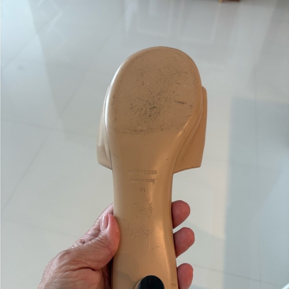 BalenciagaBb Logo Plaque Heeled Mules - Picture 4 of 8